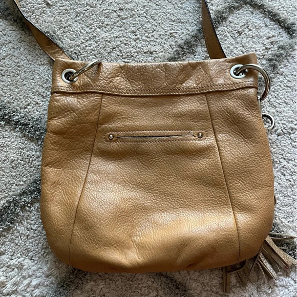 B Makowsky crossbody bag leather tan brown tassel studded purse bag - Picture 9 of 15